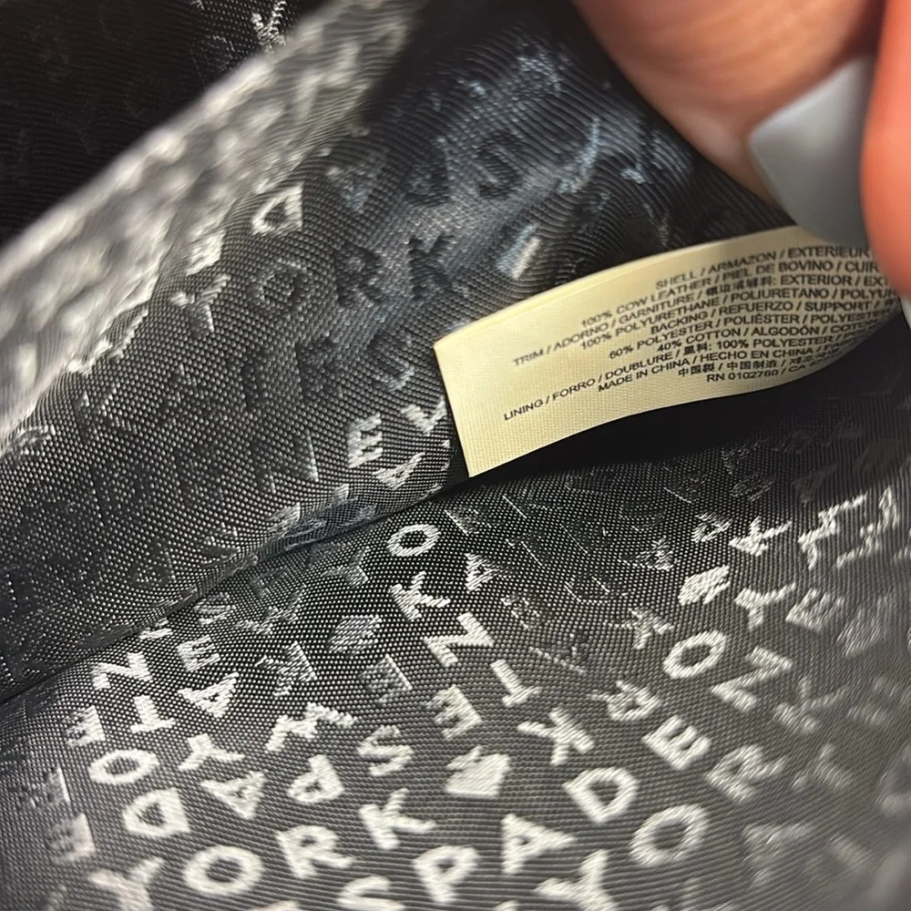 Kate Spade Larchmont Avenue Shara Leather wristlet